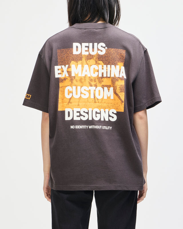 UTILITY OS TEE - ANTHRACITE