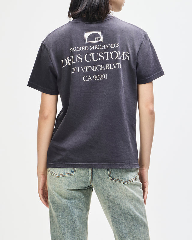 PERFECT RATIO TEE - BLACK BEAUTY