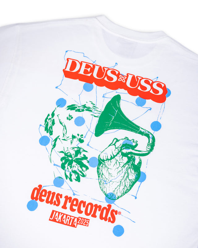 DEUS X USS TEE 25 - WHITE
